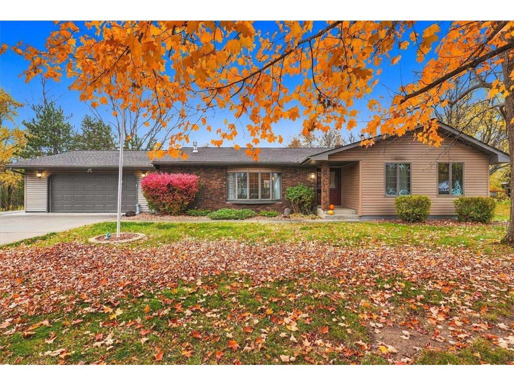 Photo of 1231 Parkview DRIVE, New Richmond, WI 54017 (MLS # 7161952)