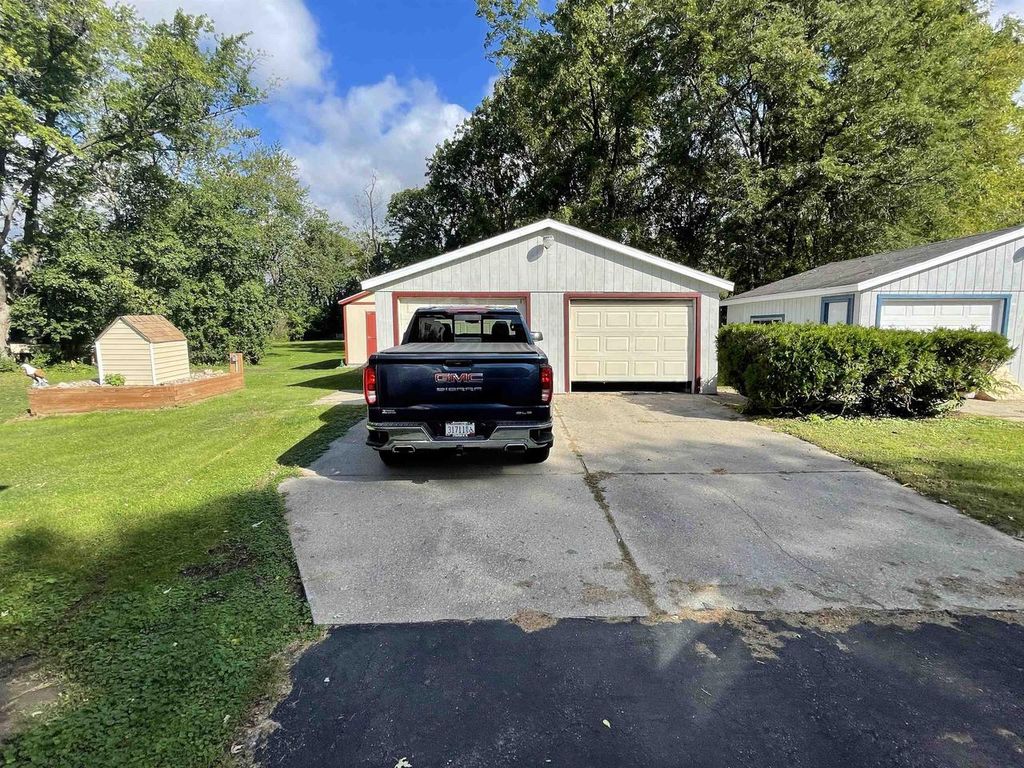 Photo of 5270 N 58th STREET, Milwaukee, WI 53218 (MLS # 1944134)