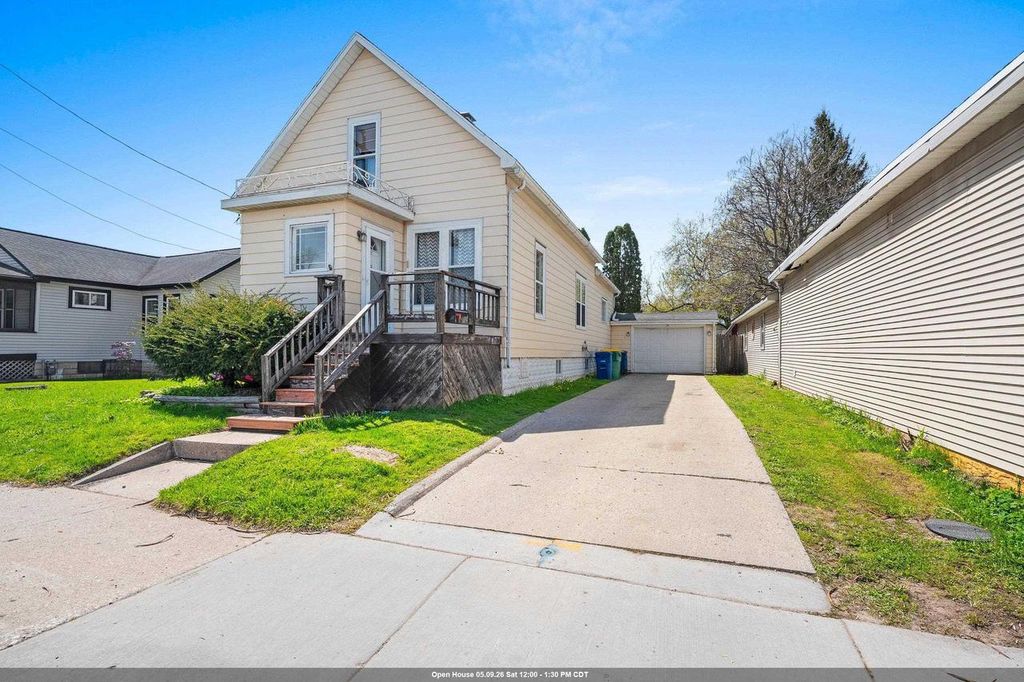 Photo of 867 Shawano AVENUE, Green Bay, WI 54303 (MLS # 50324964)