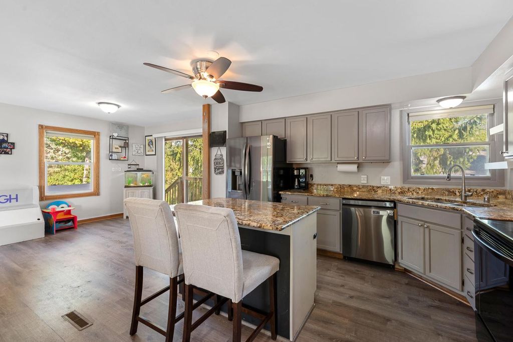 Photo of W165N10401 Wagon TRAIL, Germantown, WI 53022 (MLS # 1936640)