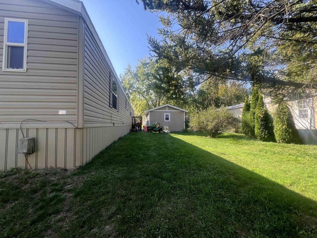 Photo of N2639 County Road Z C-36, Dousman, WI 53118 (MLS # 2009996)