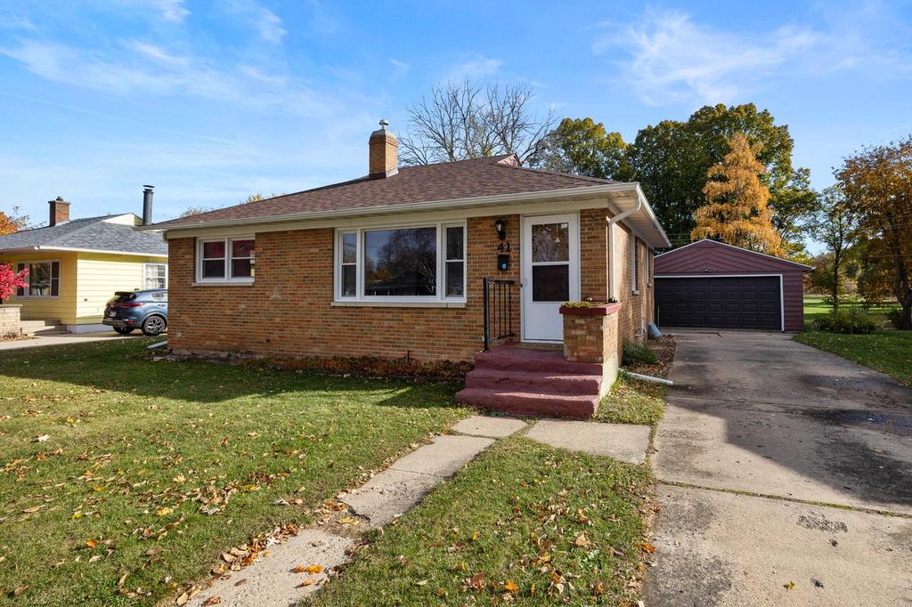 Photo of 41 Schenk STREET, Madison, WI 53714 (MLS # 1942356)