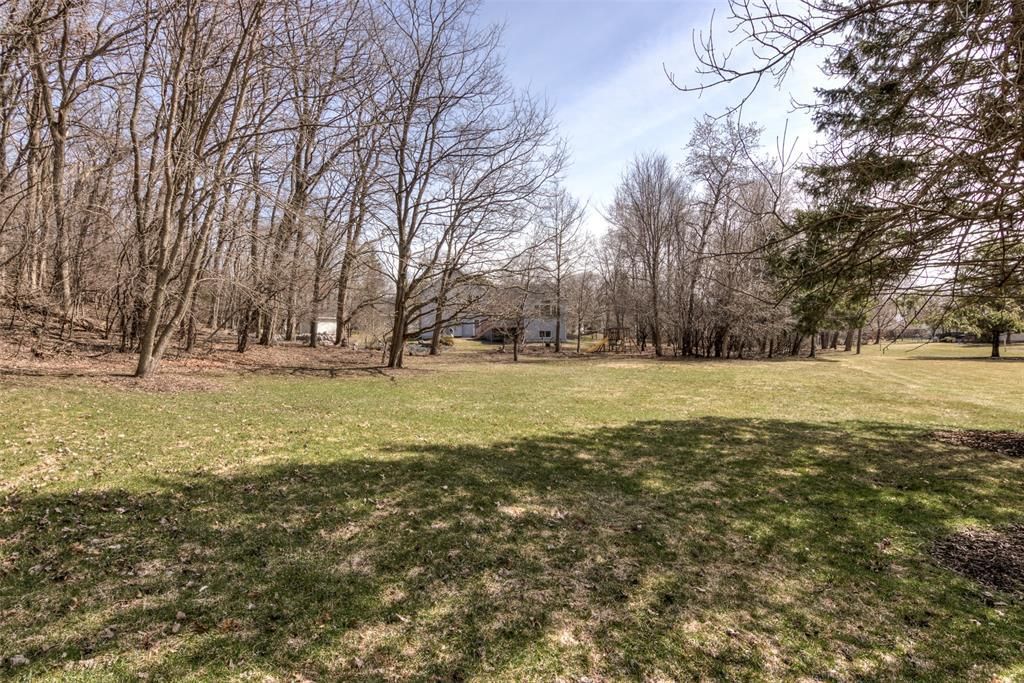 Photo of 472 Glenwood Ct, Chippewa Falls, WI 54729 (MLS # 1600037)