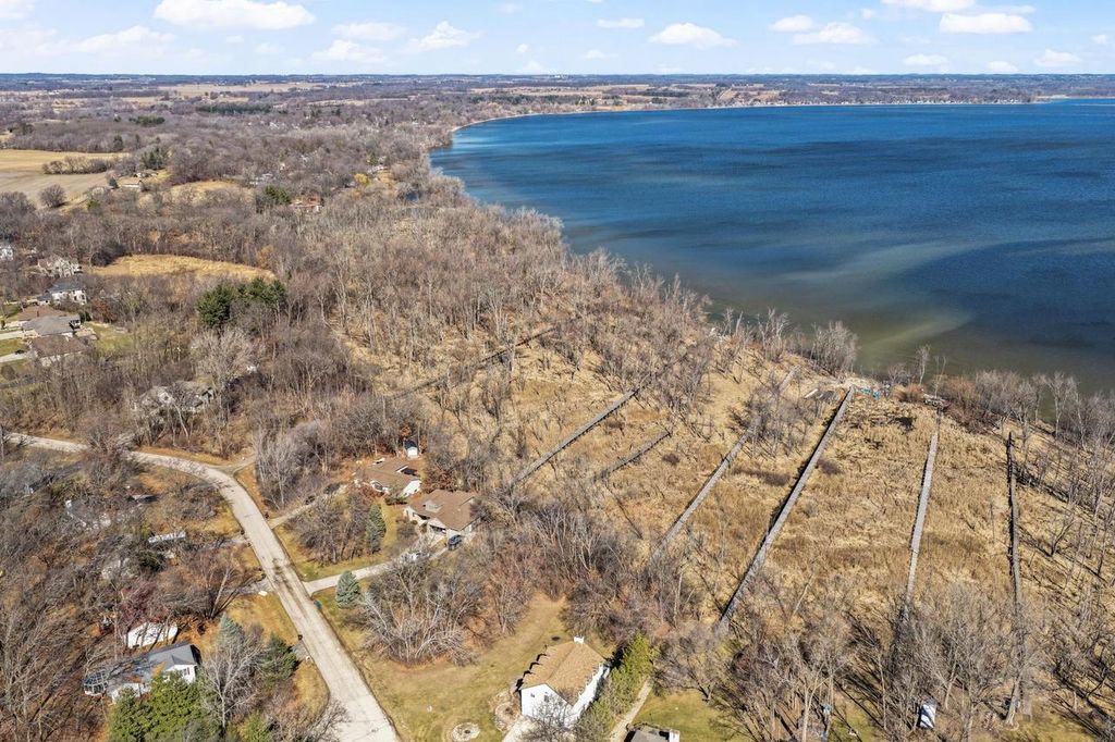 Photo of 1043 E Lakeside DRIVE, Edgerton, WI 53534 (MLS # 2017695)