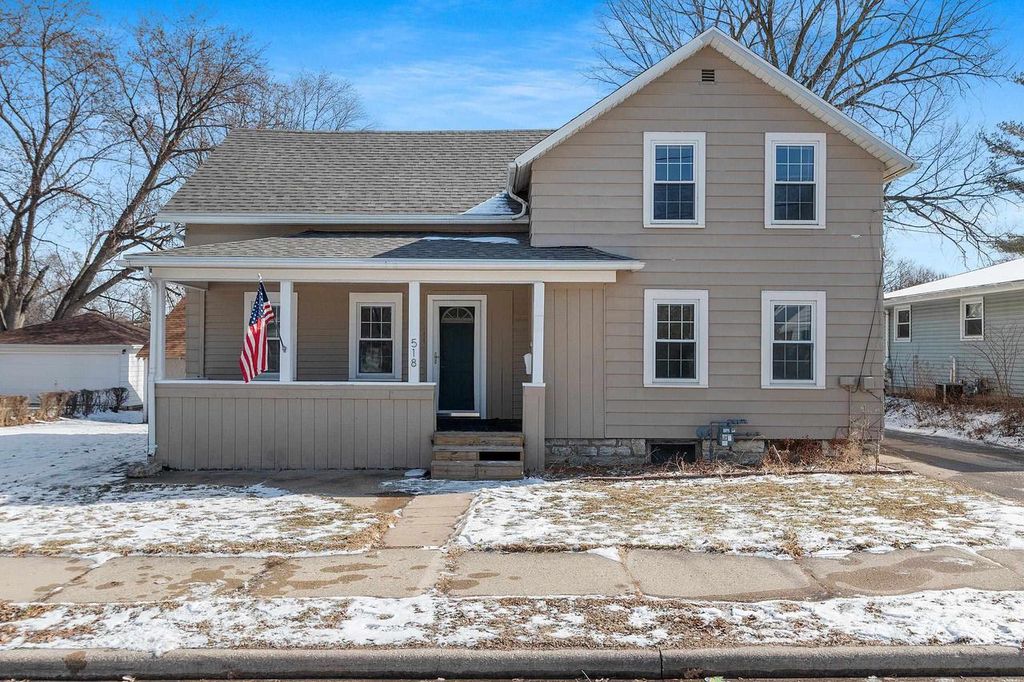 Photo of 518 S Telulah AVENUE, Appleton, WI 54915 (MLS # 50321614)