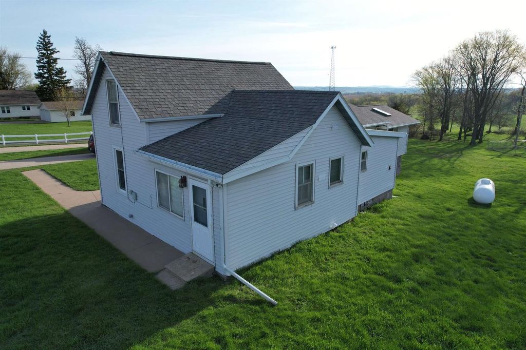 Photo of 126 Bunker Hill STREET, Potosi, WI 53820 (MLS # 2021177)