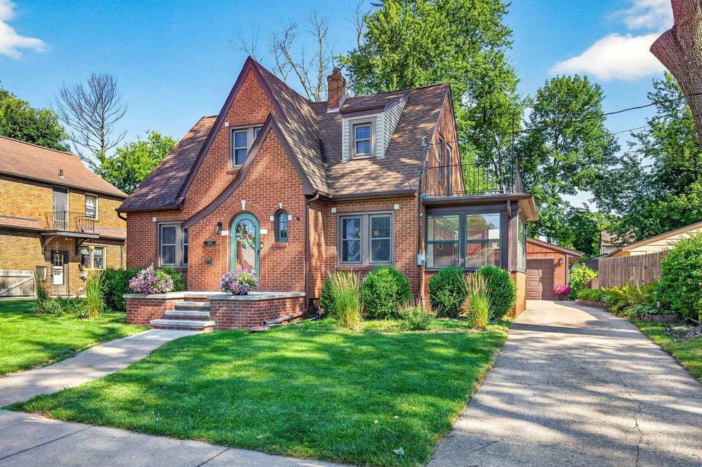 Photo of 1036 W Oklahoma STREET, Appleton, WI 54914 (MLS # 50330040)