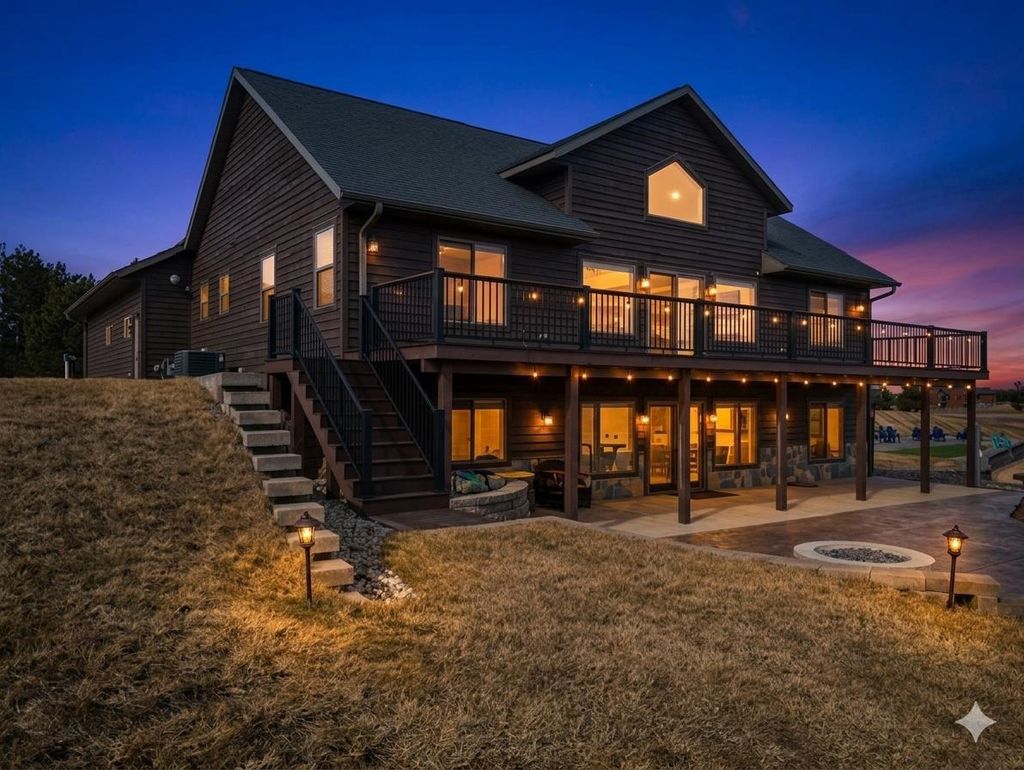 Photo of W5698 Westwater CIRCLE, New Lisbon, WI 53950 (MLS # 2018733)