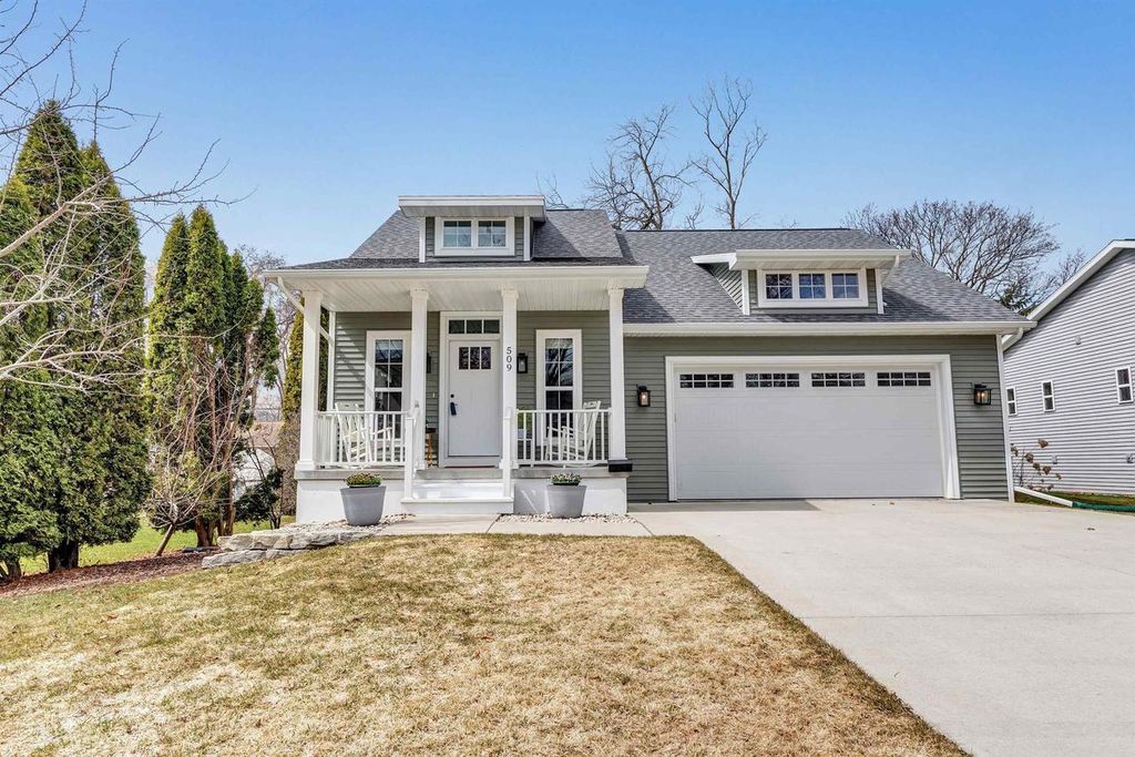 Photo of 509 N Erie STREET, De Pere, WI 54115 (MLS # 50323199)