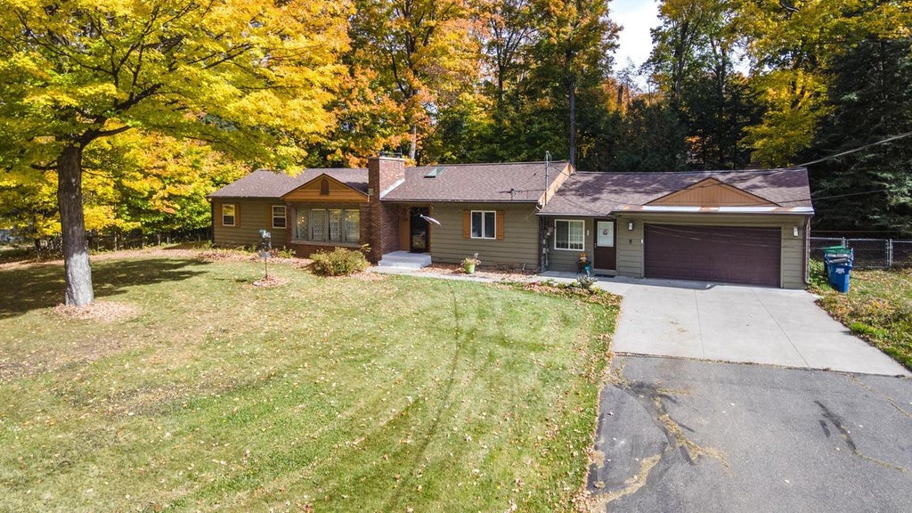 Photo of 3215 N 10th STREET, Wausau, WI 54403 (MLS # 22605074)