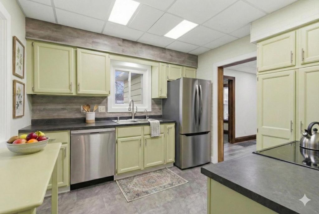 Photo of 609 W Scott STREET, Fond Du Lac, WI 54937 (MLS # 50318880)