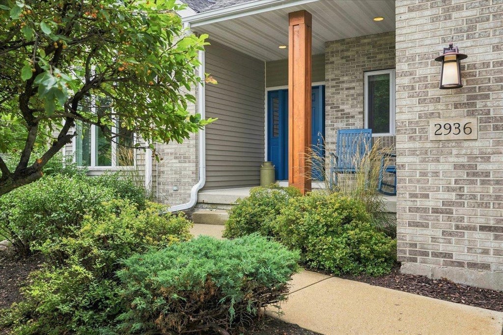 Photo of 2936 Maple Run DRIVE, Madison, WI 53719 (MLS # 2031847)