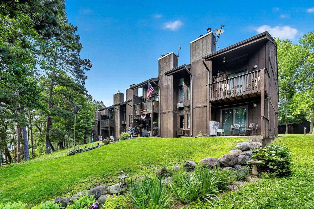 Photo of 6 Elm TRAIL, Wisconsin Dells, WI 53965 (MLS # 2027589)