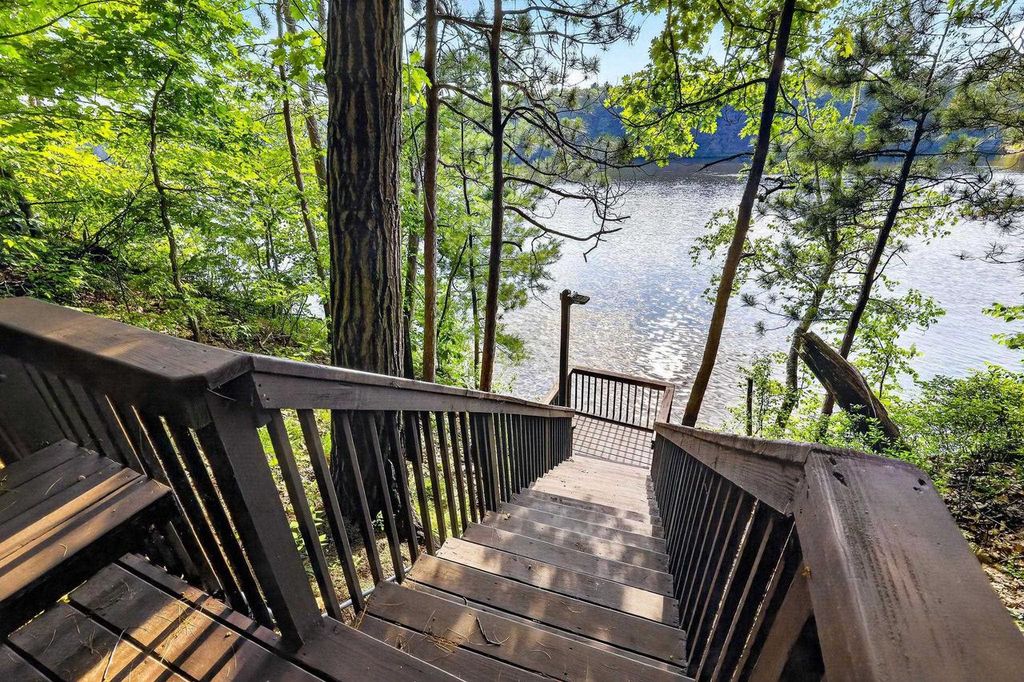 Photo of 6 Elm TRAIL, Wisconsin Dells, WI 53965 (MLS # 2027589)