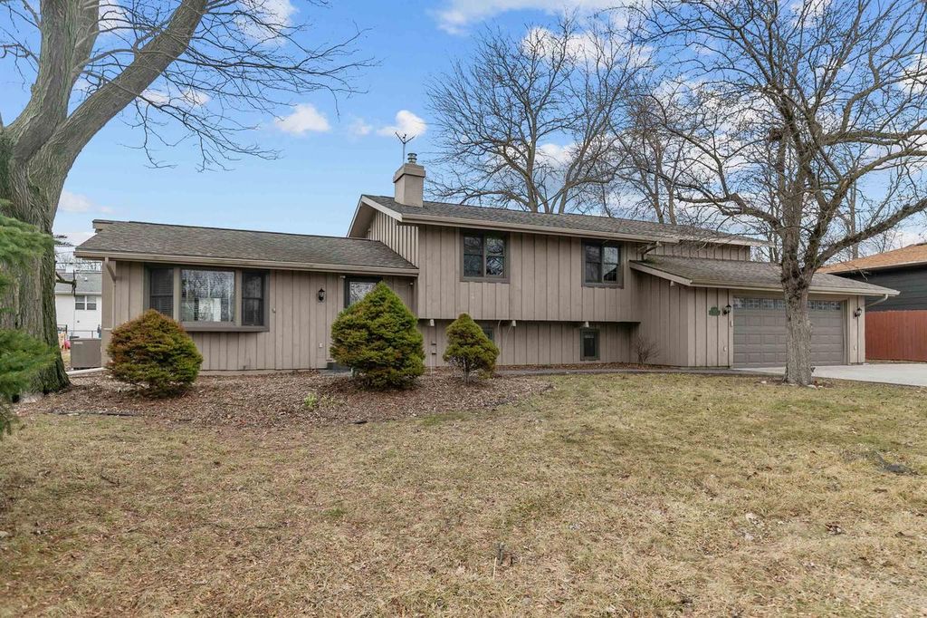 Photo of 1268 Mayer STREET, Menasha, WI 54952 (MLS # 50323184)