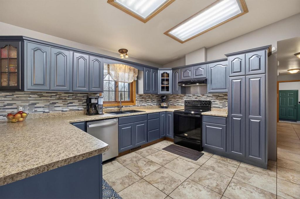 Photo of 440 Aarons LANE, Nekoosa, WI 54457 (MLS # 22600654)