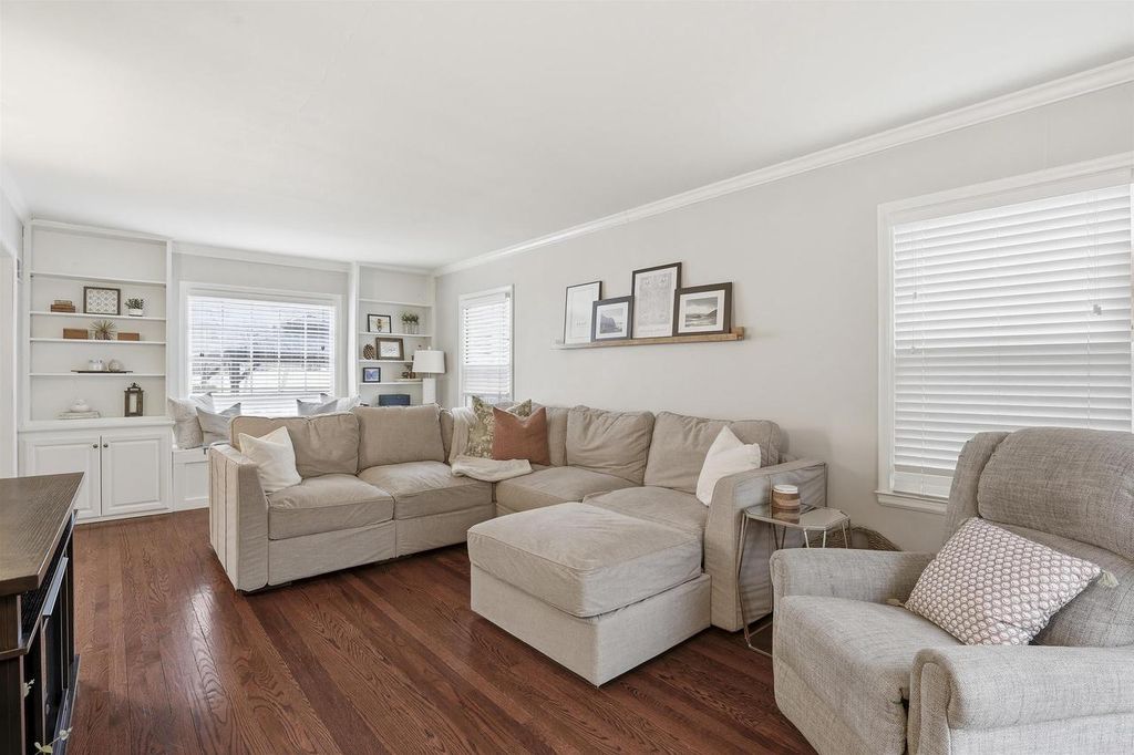 Photo of 1820 N Superior STREET, Appleton, WI 54911 (MLS # 50323703)