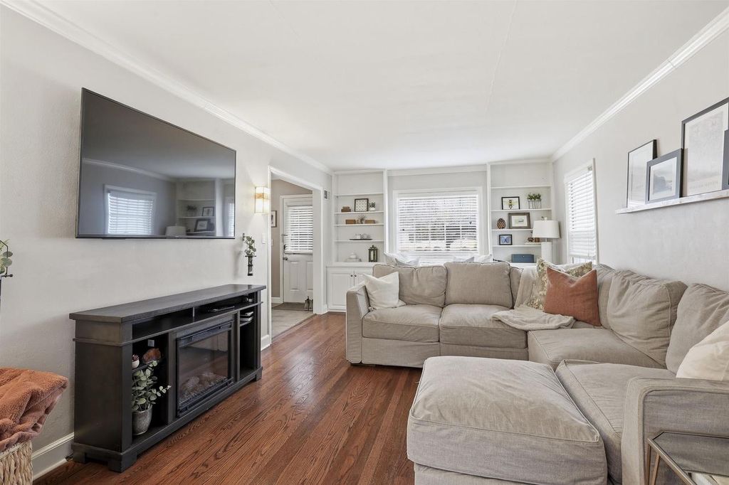 Photo of 1820 N Superior STREET, Appleton, WI 54911 (MLS # 50323703)