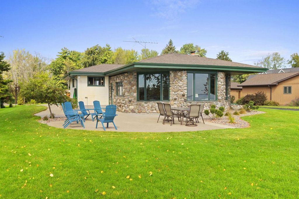 Photo of N8070 Tipperary LANE, Crivitz, WI 54114 (MLS # 50324297)