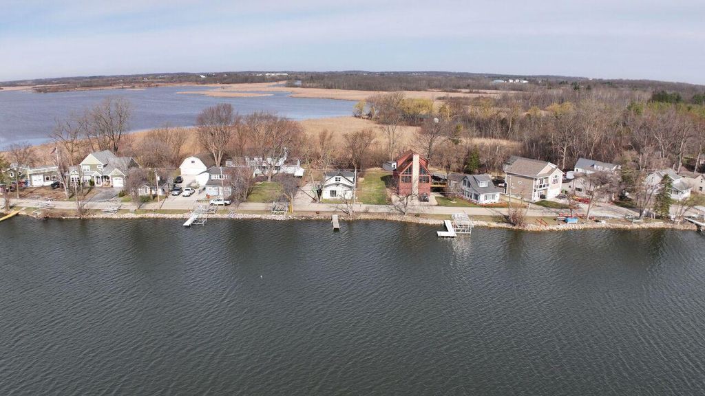 Photo of 7110 N Tichigan ROAD, Waterford, WI 53185 (MLS # 1938885)