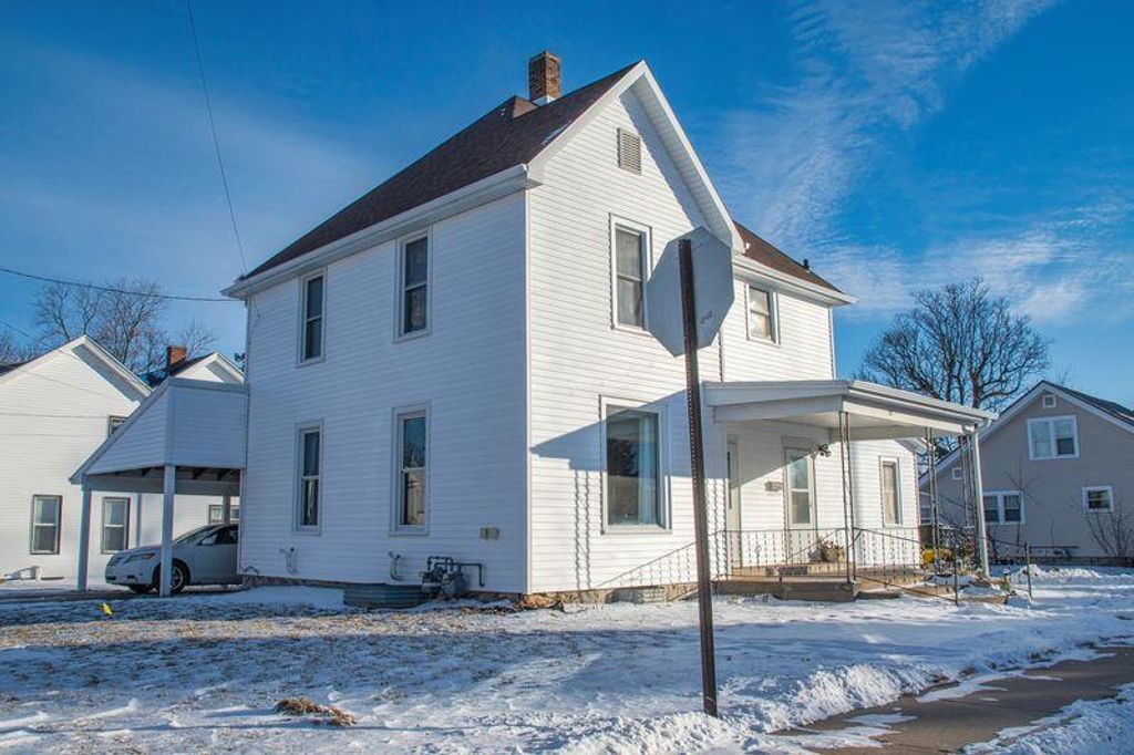 Photo of 285 N Bonson STREET, Platteville, WI 53818 (MLS # 2015479)