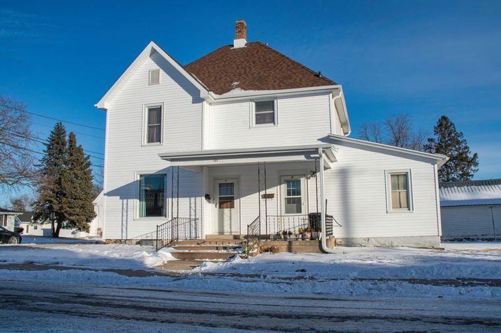 Photo of 285 N Bonson STREET, Platteville, WI 53818 (MLS # 2015479)