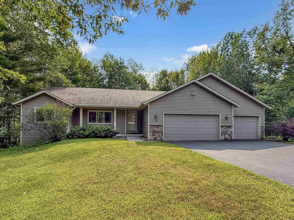 Photo of 850 Wedgewood DRIVE, Kronenwetter, WI 54455 (MLS # 22603854)