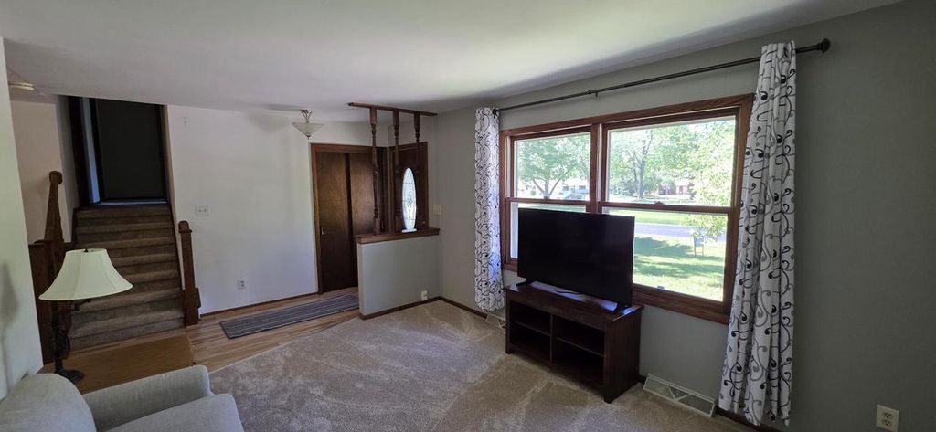 Photo of N50W14473 Fairmount AVENUE, Menomonee Falls, WI 53051 (MLS # 1968544)
