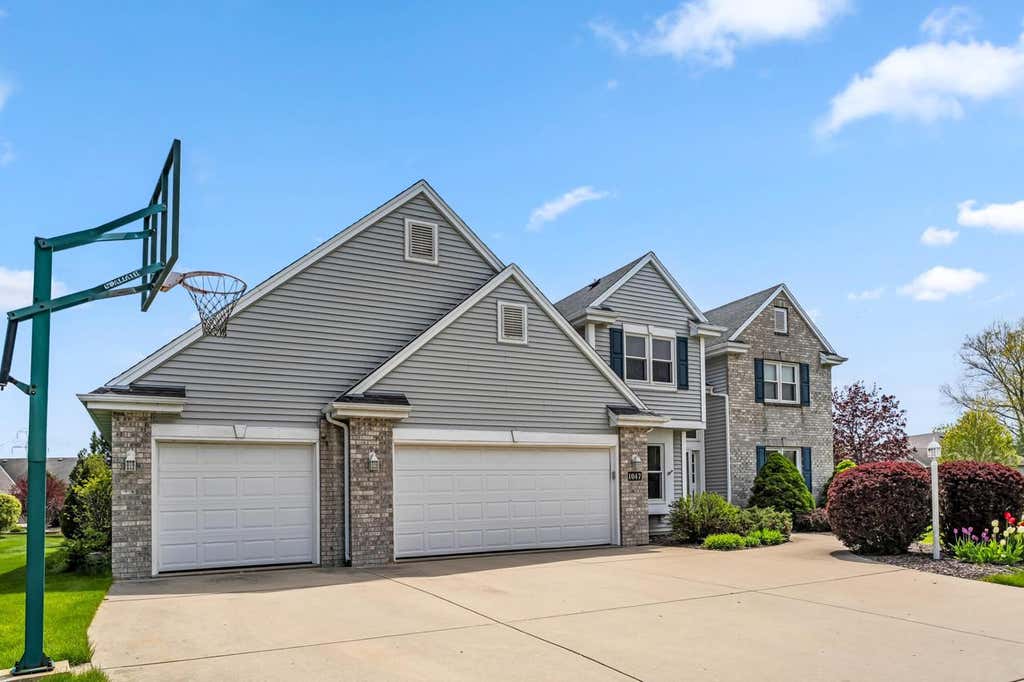 Photo of 1047 27th COURT, Kenosha, WI 53140 (MLS # 1969406)
