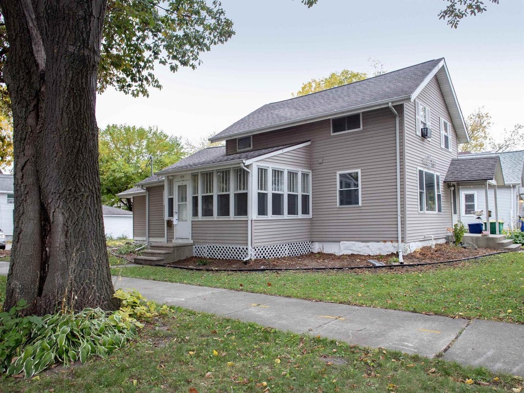 Photo of 504 Elmore STREET, Green Bay, WI 54303 (MLS # 50334928)