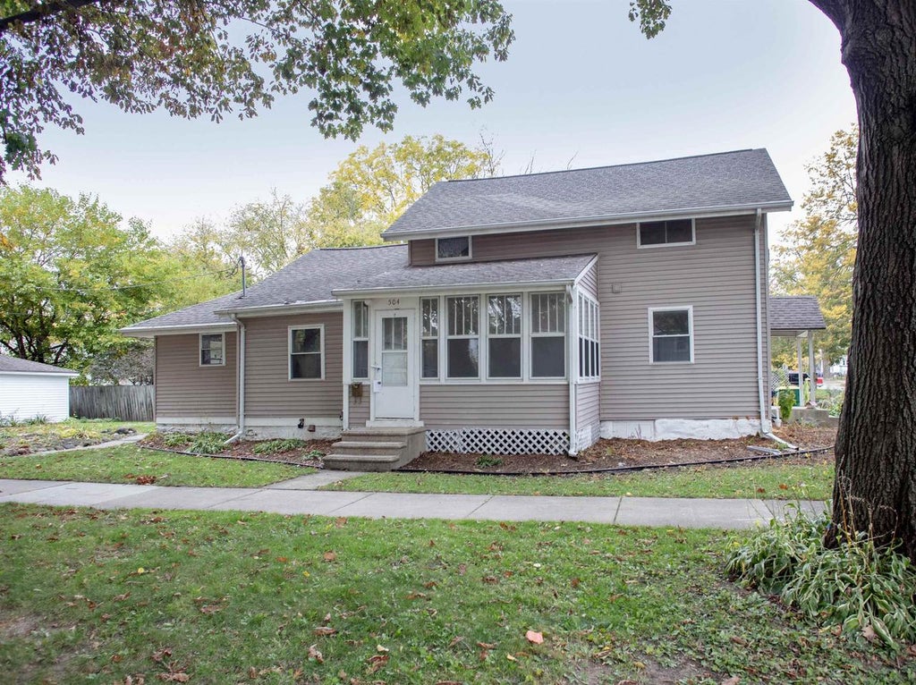 Photo of 504 Elmore STREET, Green Bay, WI 54303 (MLS # 50334928)
