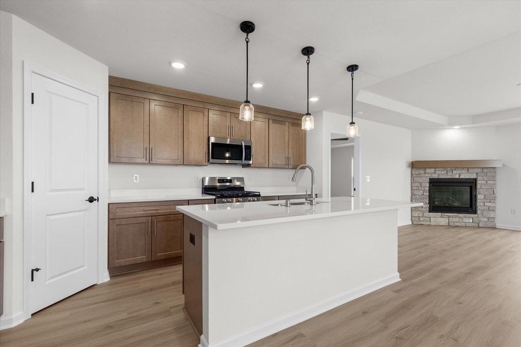 Photo of 500 Hunter Oaks BOULEVARD #1002, Watertown, WI 53094 (MLS # 1959480)