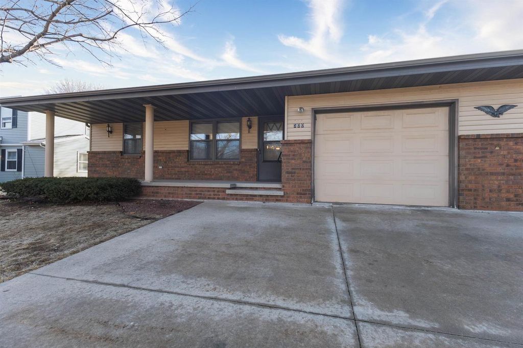 Photo of 500 S Kensington DRIVE, Appleton, WI 54915 (MLS # 50322025)