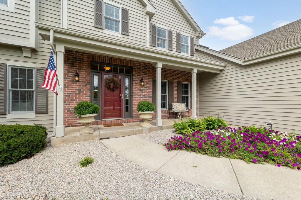 Photo of 11235 N Westwood CIRCLE, Mequon, WI 53097 (MLS # 1982772)
