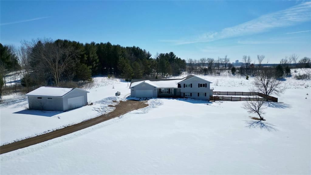 Photo of 6323 17th AVENUE, Eau Claire, WI 54703 (MLS # 1599732)