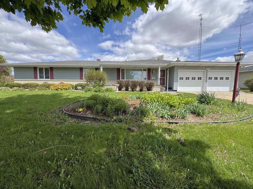 Photo of 1404 29th AVENUE, Monroe, WI 53566 (MLS # 2022672)