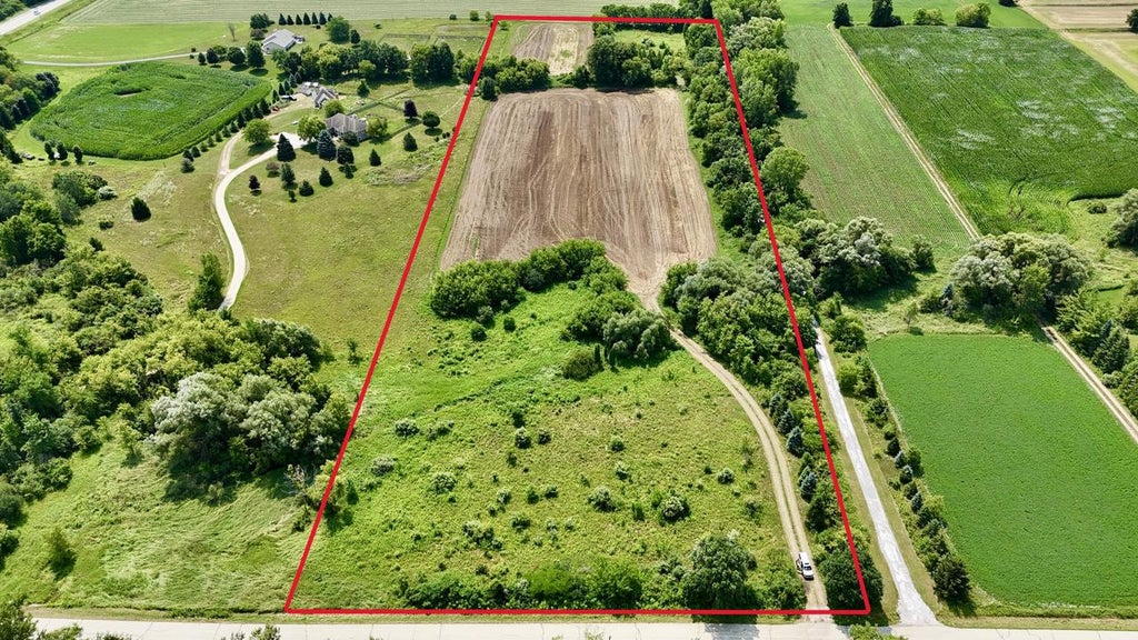Photo of Lt4 E Newark DRIVE, West Bend, WI 53090 (MLS # 1975524)