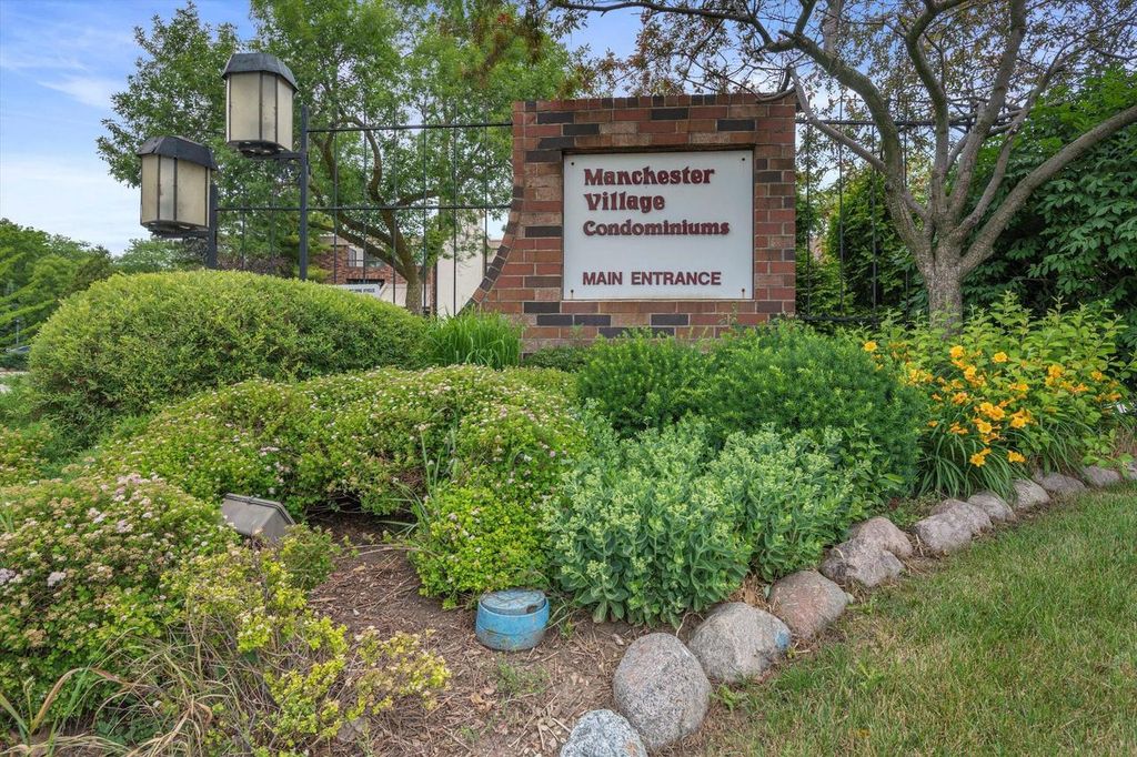 Photo of 2230 W Good Hope ROAD #25, Glendale, WI 53209 (MLS # 1934495)
