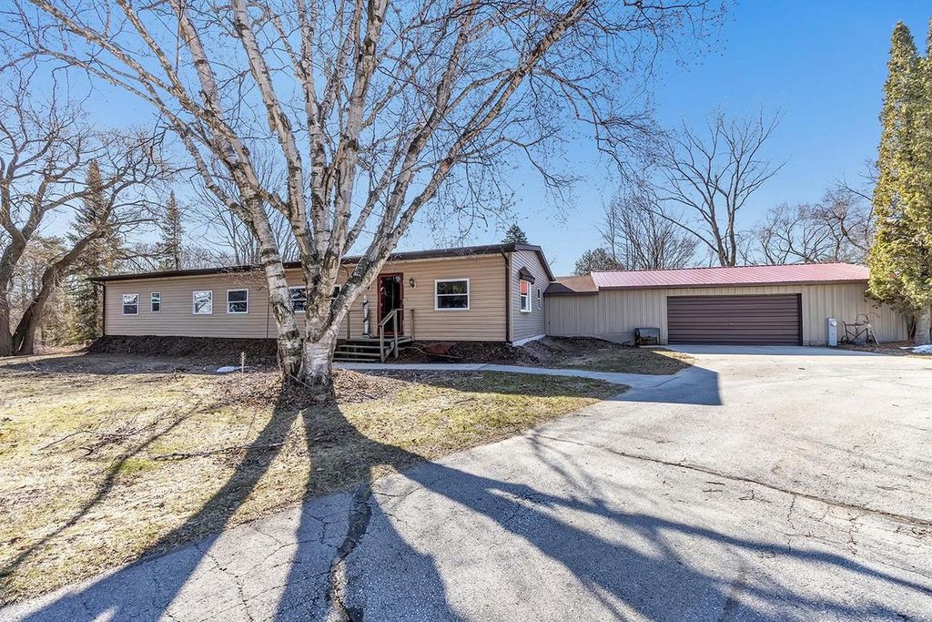 Photo of E3365 State Highway 29, Kewaunee, WI 54216 (MLS # 50323478)