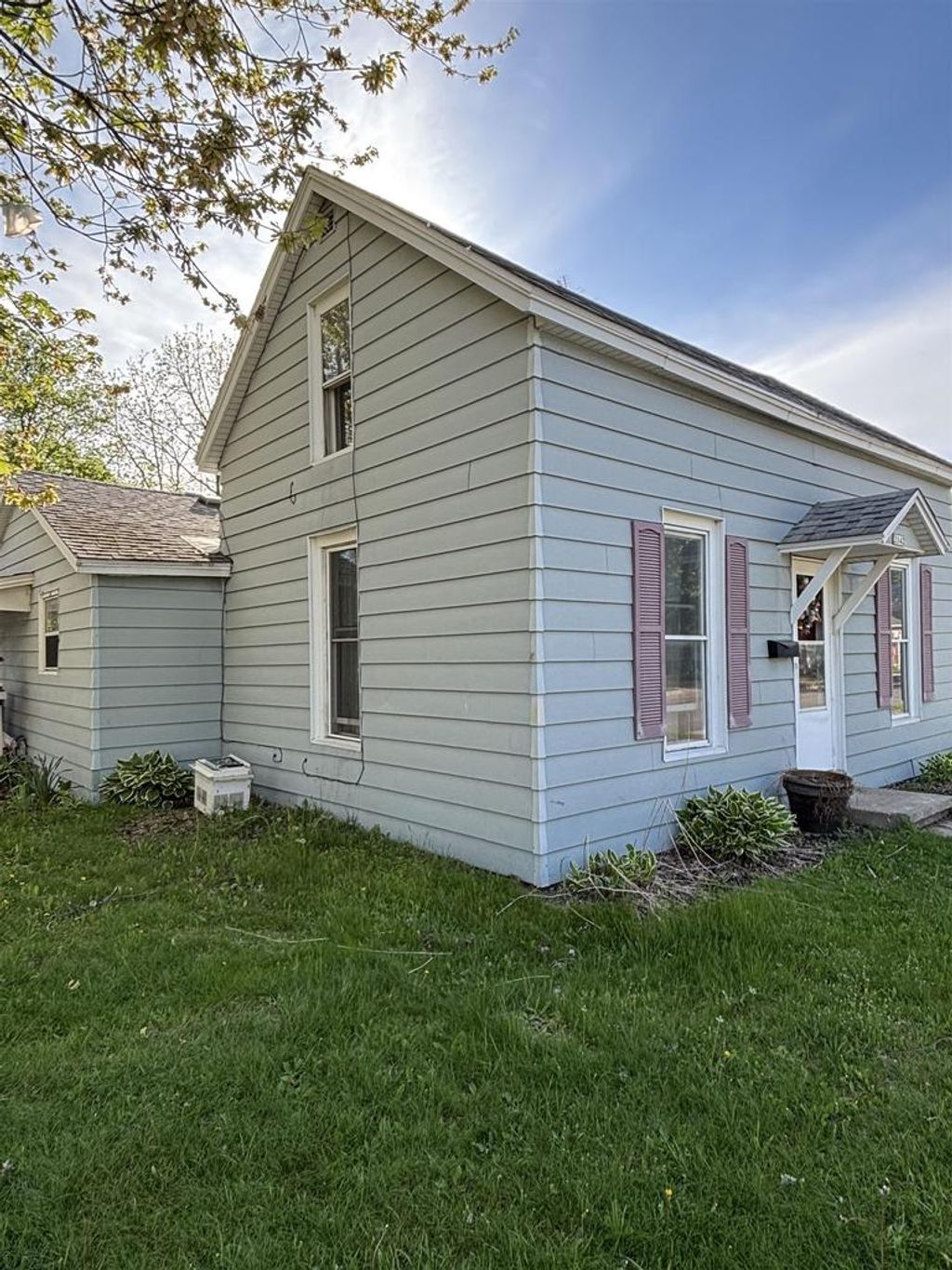Photo of 2142 Strongs AVENUE, Stevens Point, WI 54481 (MLS # 22602237)