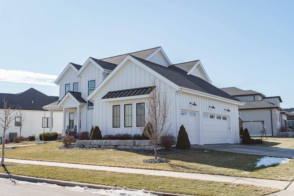 Photo of 4872 Augusta DRIVE, Middleton, WI 53597 (MLS # 2016639)
