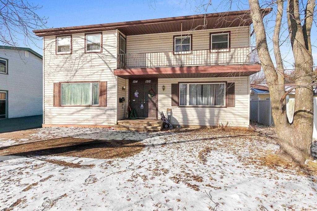 Photo of 1312 S Riverdale DRIVE, Appleton, WI 54914 (MLS # 50320105)