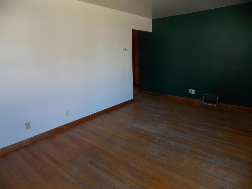 Photo of 2309 E Leroy AVENUE, Saint Francis, WI 53235 (MLS # 1938186)