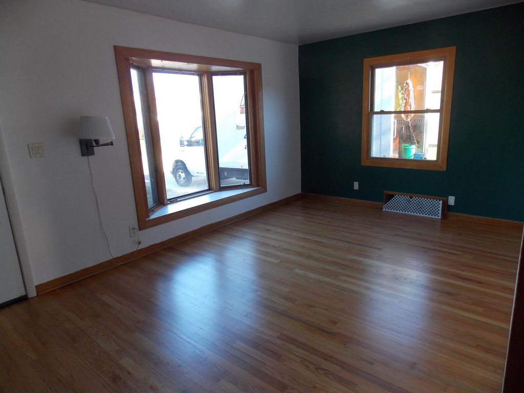 Photo of 2309 E Leroy AVENUE, Saint Francis, WI 53235 (MLS # 1938186)