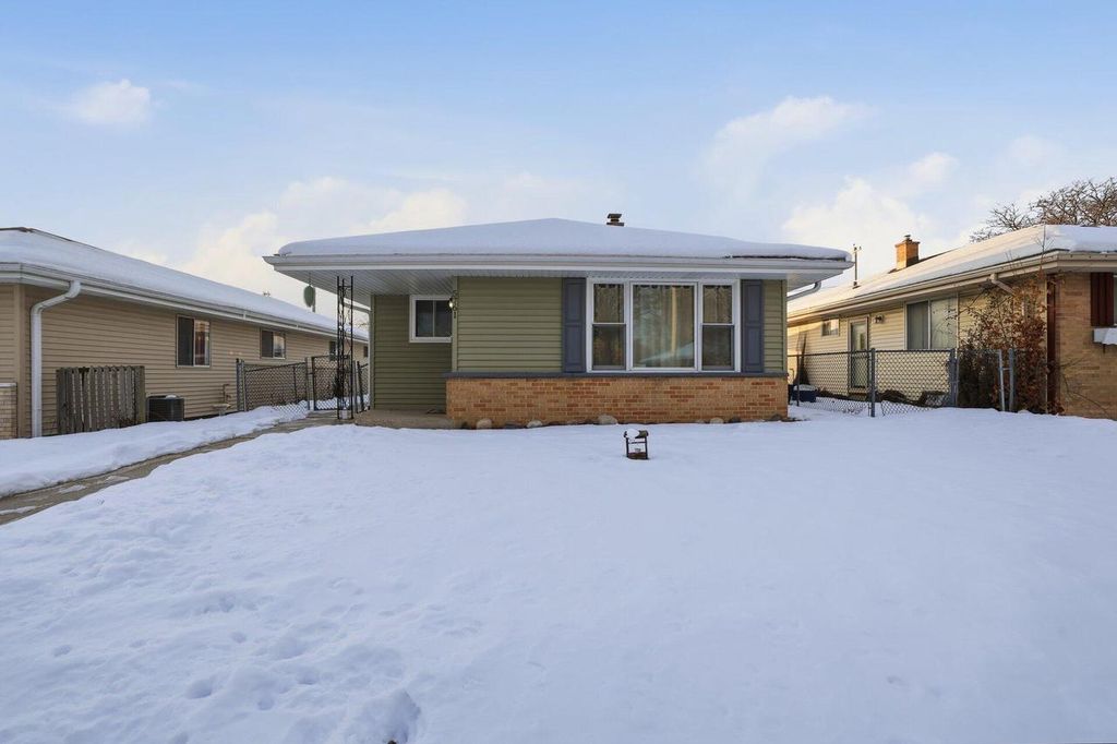 Photo of 5761 N 97th STREET, Milwaukee, WI 53225 (MLS # 1945324)