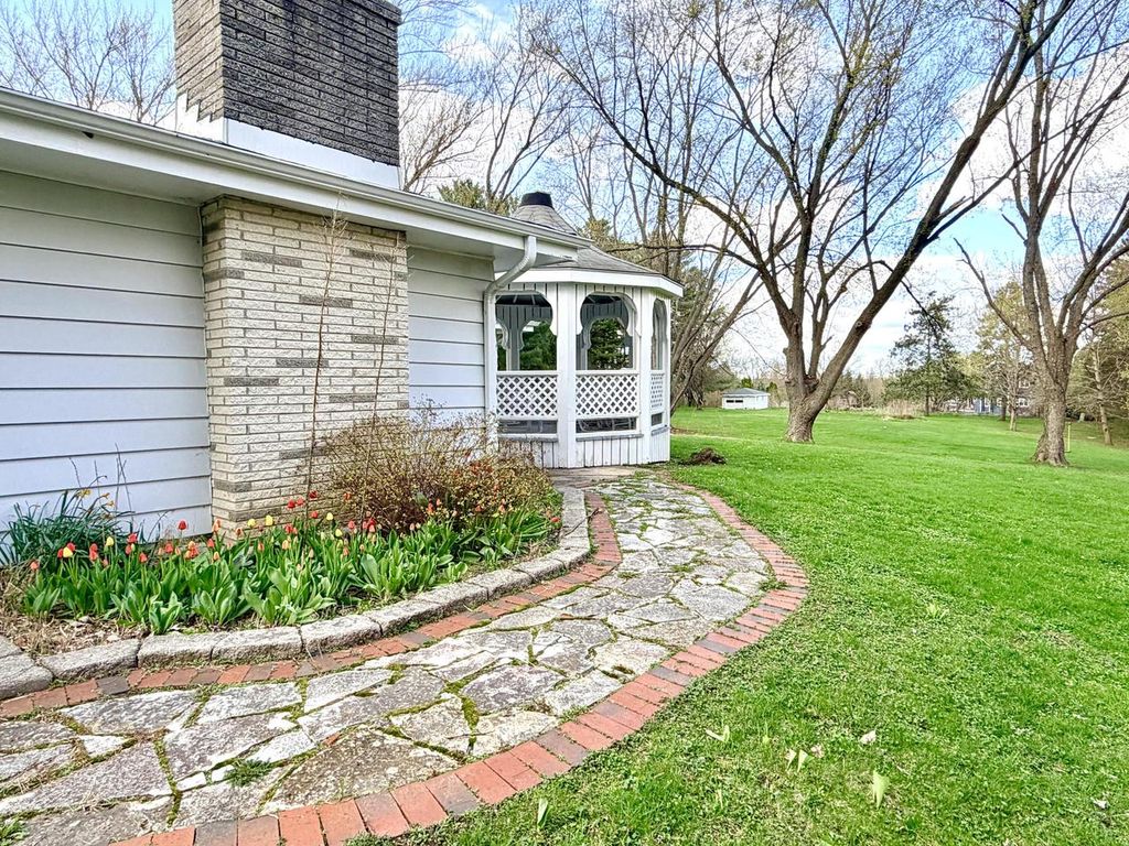 Photo of W294S5612 Windcrest DRIVE, Waukesha, WI 53189 (MLS # 1959253)