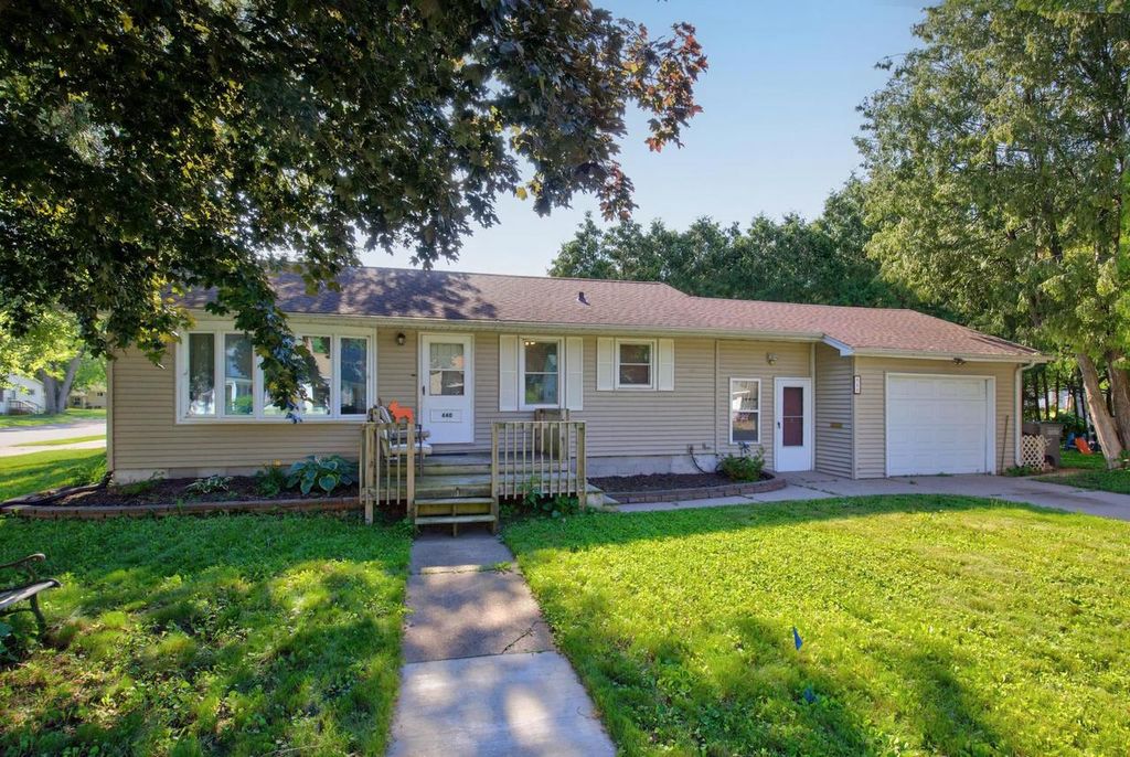 Photo of 440 18th Avenue South AVE, Wisconsin Rapids, WI 54494 (MLS # 22602991)