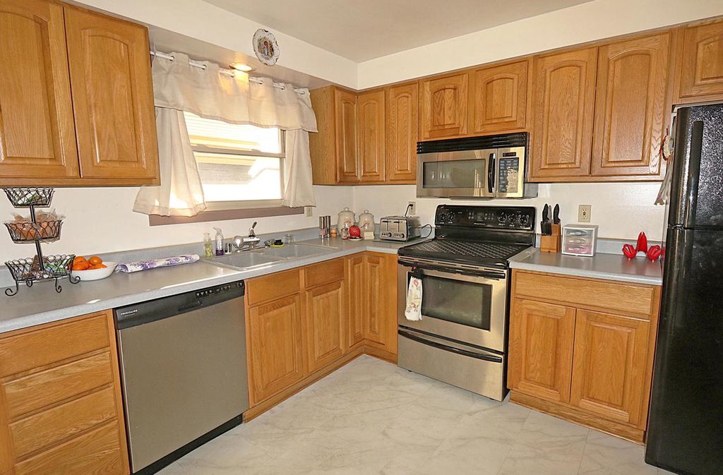 Photo of 2011 N 27th STREET, Sheboygan, WI 53081 (MLS # 1940565)