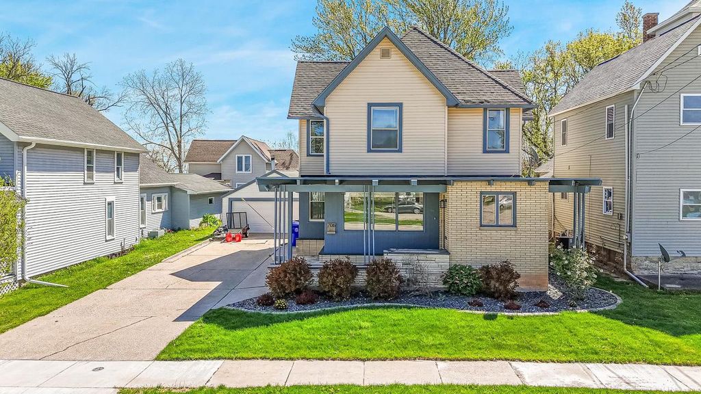 Photo of 706 Metoxen AVENUE, Kaukauna, WI 54130 (MLS # 50325260)