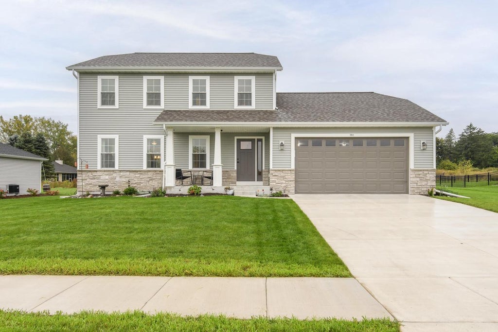 Photo of 781 S Dewey AVENUE, Jefferson, WI 53549 (MLS # 1982601)